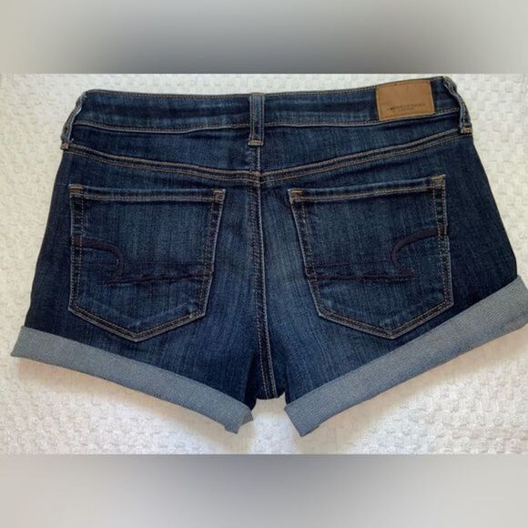 Women’s American Eagle dark blue super stretch roll up hem Jean shorts size 4 - Picture 15 of 16